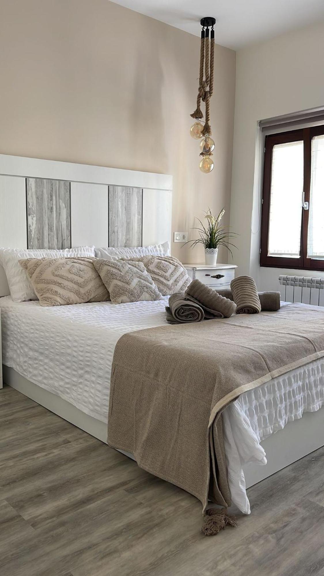Burgo El Rincon De Valeria By Unique Rooms מראה חיצוני תמונה