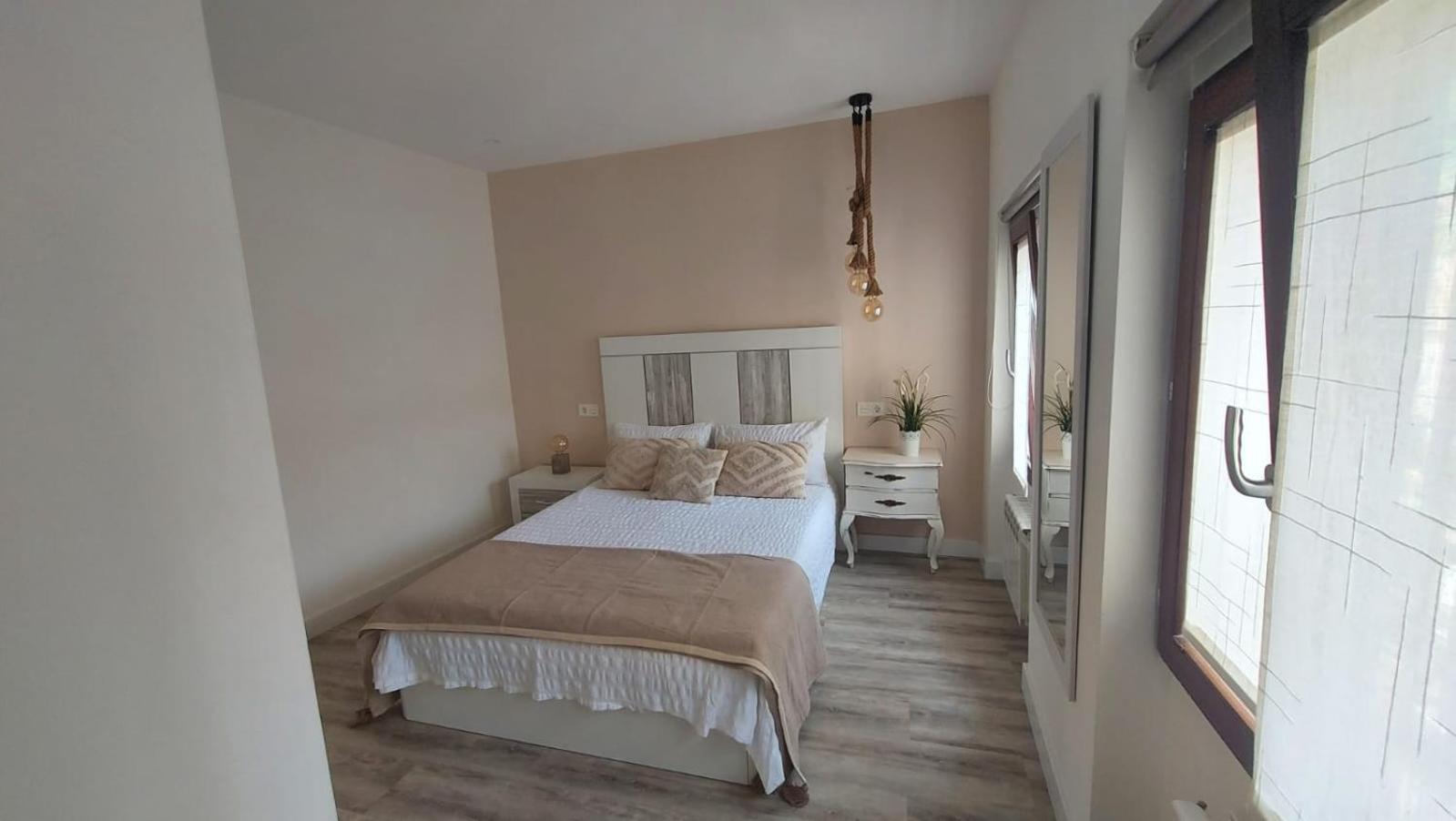 Burgo El Rincon De Valeria By Unique Rooms מראה חיצוני תמונה